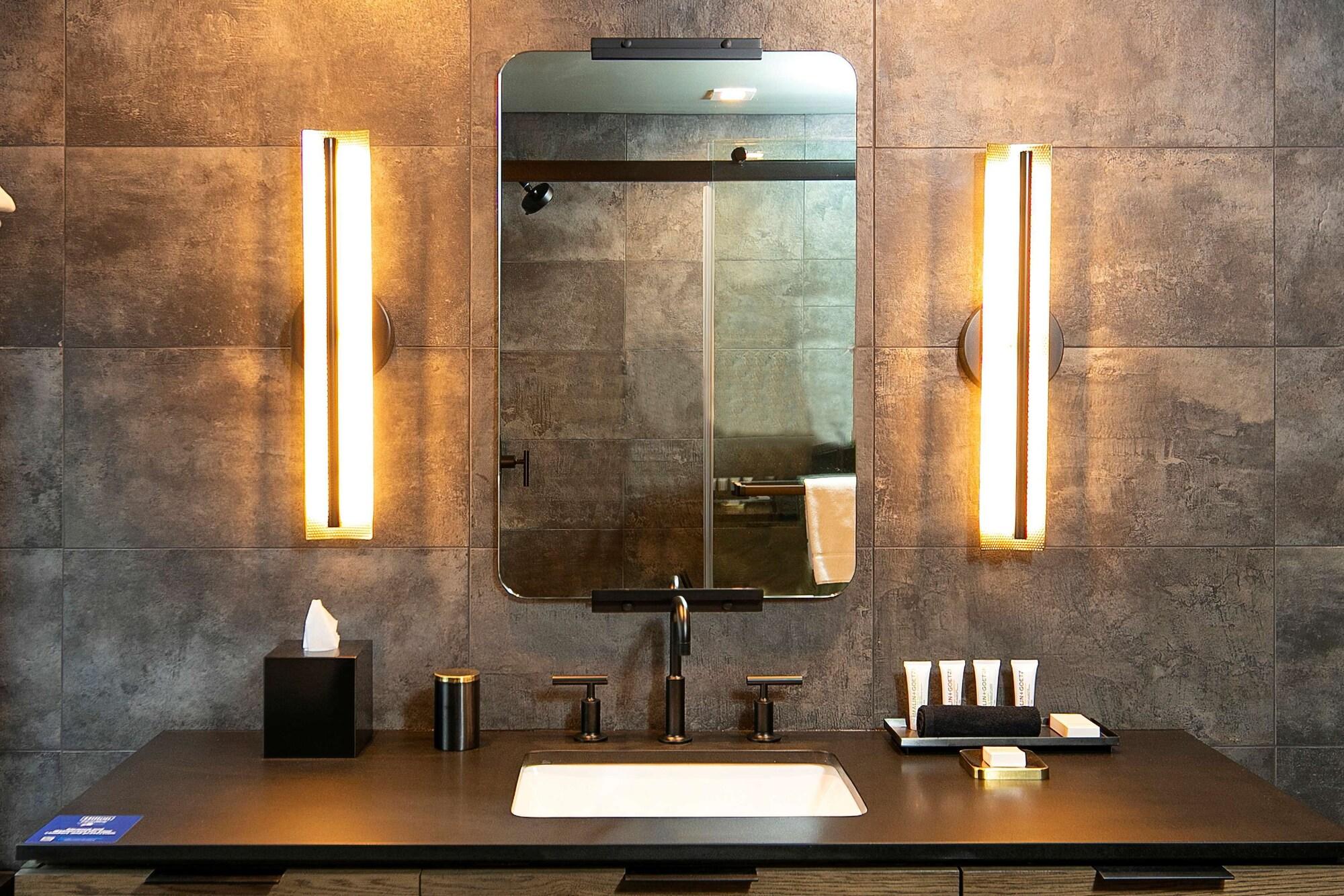The Lloyd Stamford, Tapestry Collection By Hilton Hotel Luaran gambar