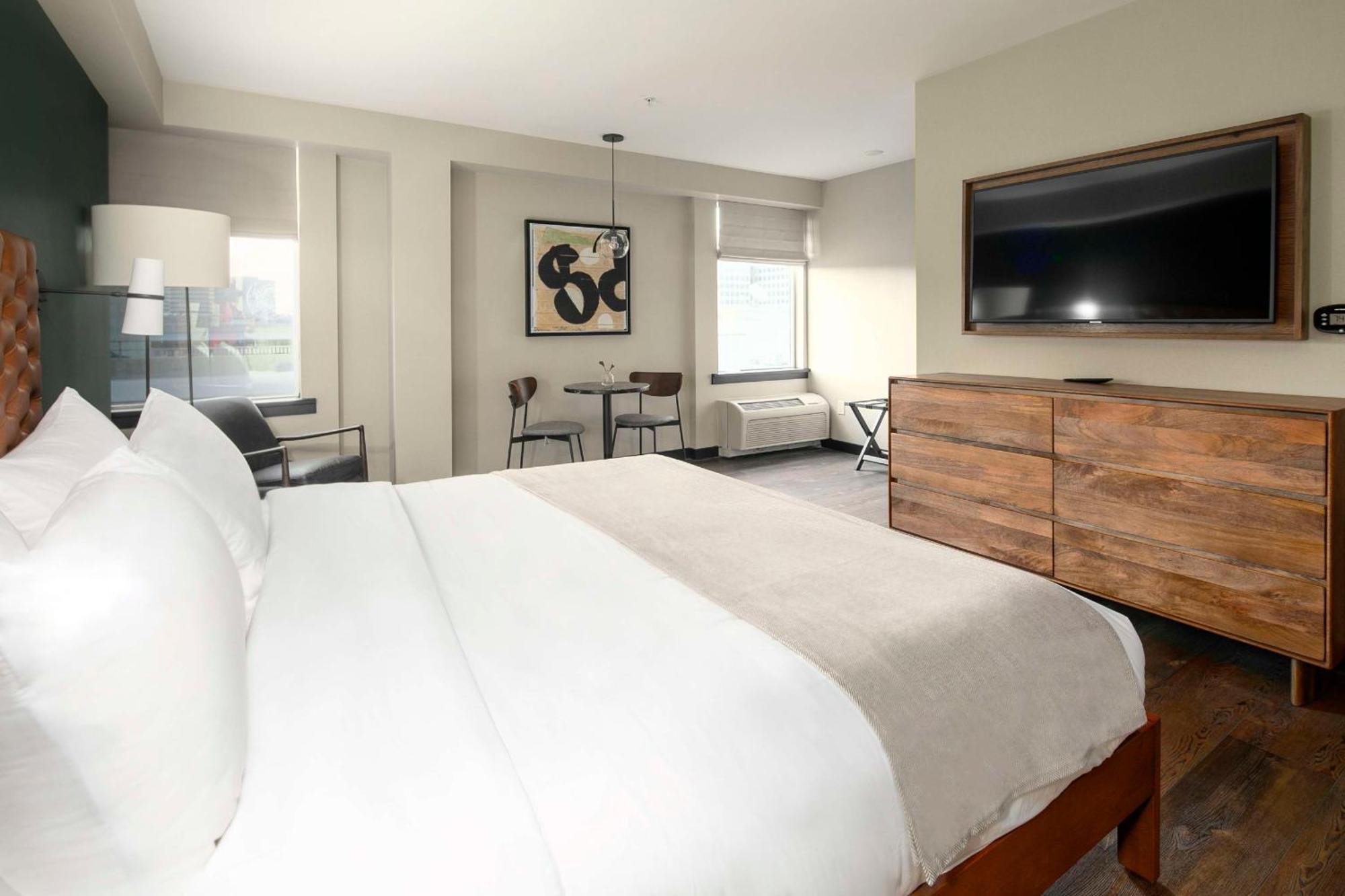 The Lloyd Stamford, Tapestry Collection By Hilton Hotel Luaran gambar