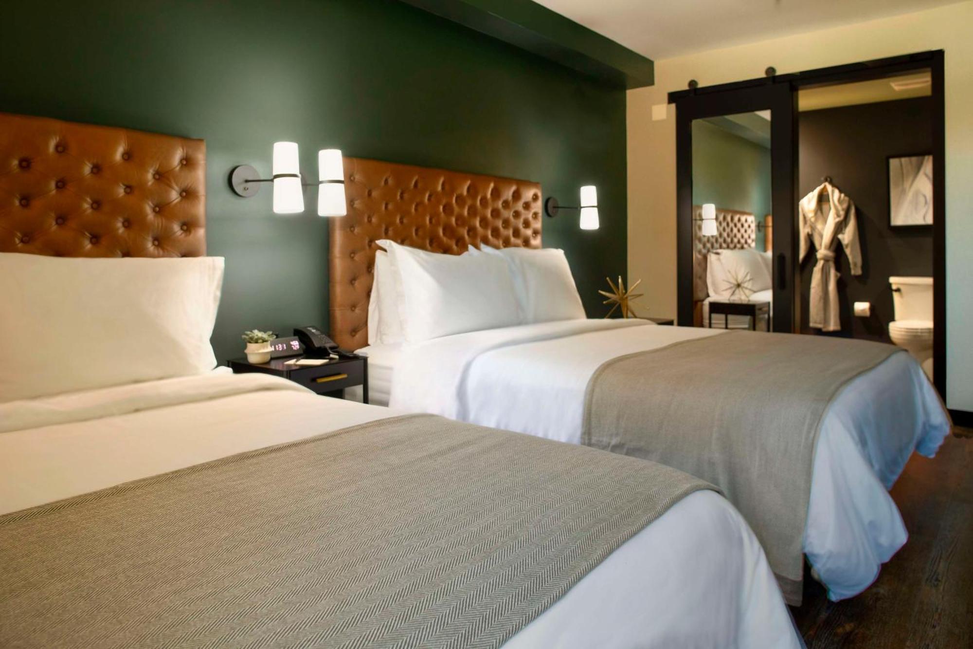 The Lloyd Stamford, Tapestry Collection By Hilton Hotel Luaran gambar